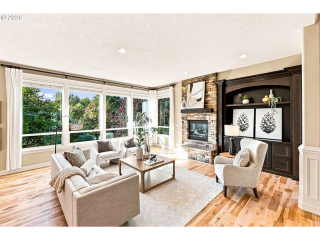 9583 Se DENALI Dr, Happy Valley, OR 97086