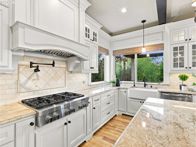 9583 Se DENALI Dr, Happy Valley, OR 97086