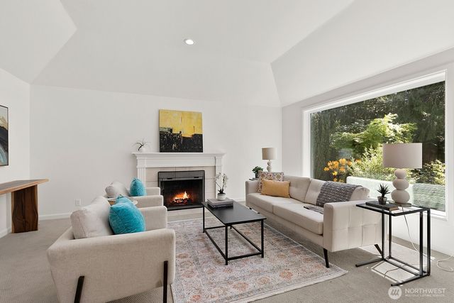 23216 SE 31st Street, Sammamish, WA 98075