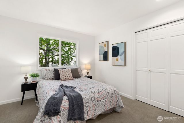 23216 SE 31st Street, Sammamish, WA 98075