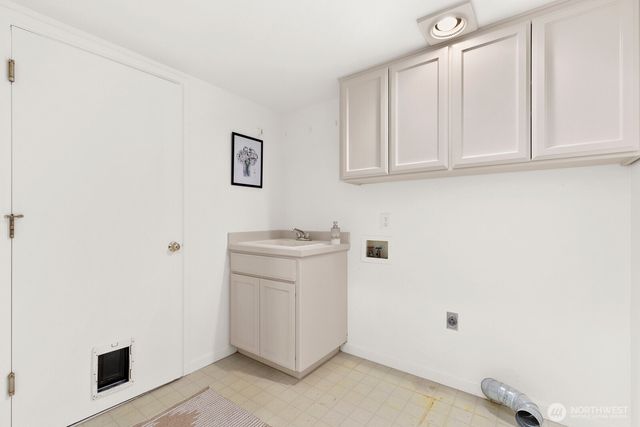 23216 SE 31st Street, Sammamish, WA 98075