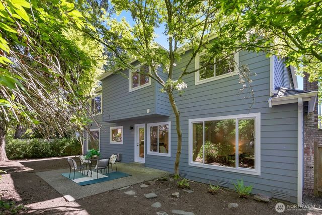 23216 SE 31st Street, Sammamish, WA 98075
