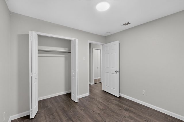 426 Kirnwood Drive, Dallas, TX 75232