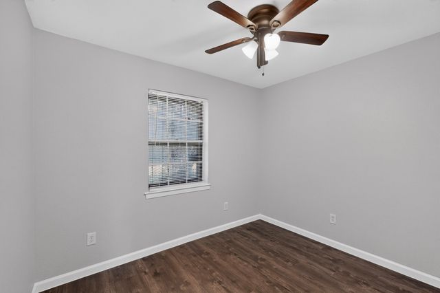 426 Kirnwood Drive, Dallas, TX 75232