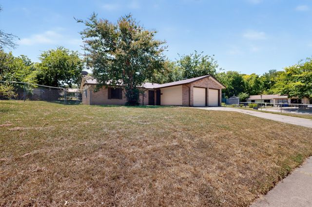 426 Kirnwood Drive, Dallas, TX 75232