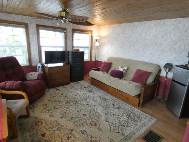 12674 SEMINOLE BOULEVARD S8, Largo, FL 33778