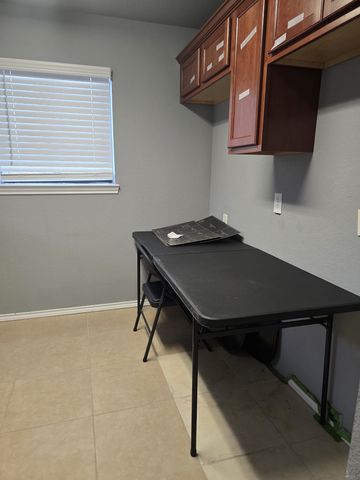 654 Saint Louis Avenue 204, Fort Worth, TX 76104