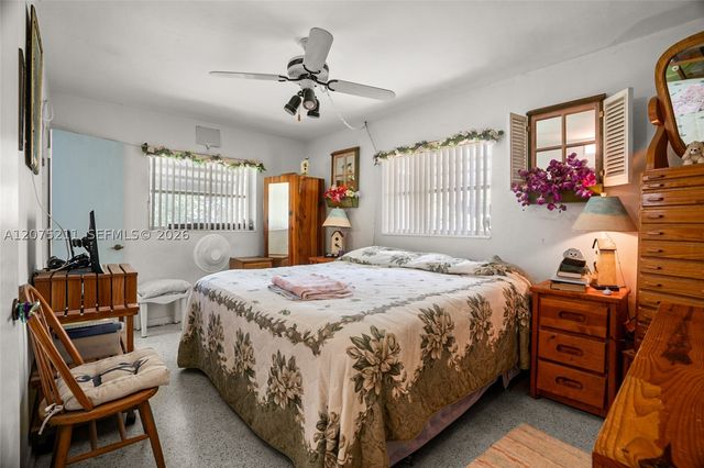 7509 Garfield St, Hollywood, FL 33024