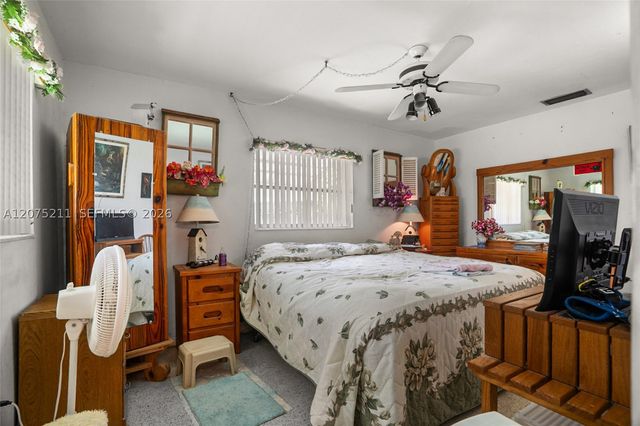 7509 Garfield St, Hollywood, FL 33024