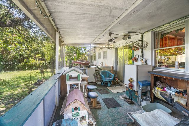 7509 Garfield St, Hollywood, FL 33024