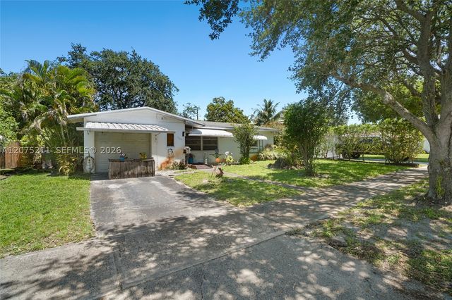 7509 Garfield St, Hollywood, FL 33024