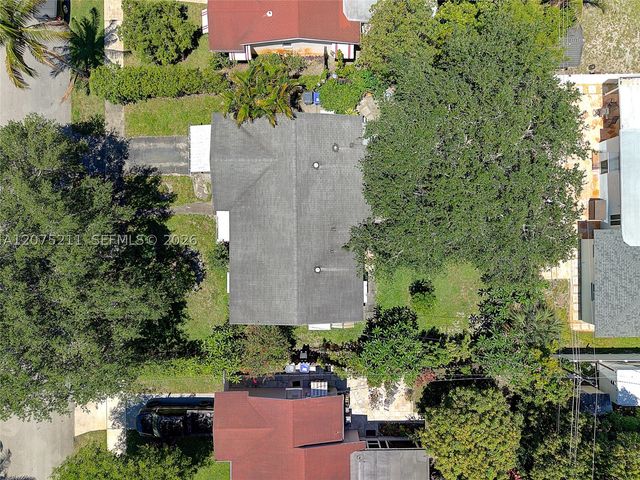 7509 Garfield St, Hollywood, FL 33024