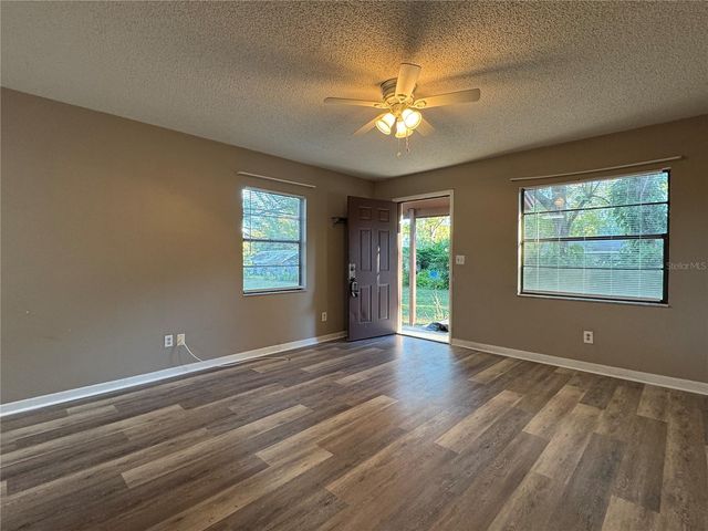 5619 PEACH AVENUE, Seffner, FL 33584