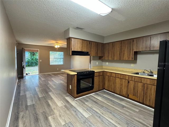 5619 PEACH AVENUE, Seffner, FL 33584