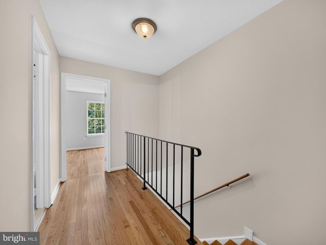 15057 CHERRYDALE DR, Woodbridge, VA 22193