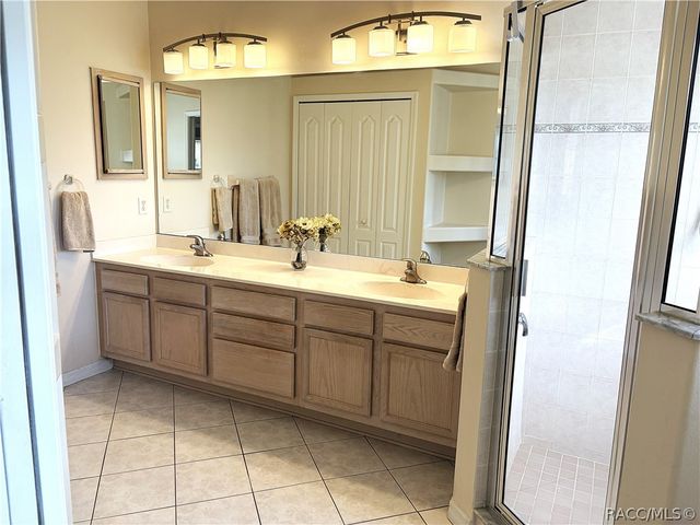 6410 W Cannondale Drive, Crystal River, FL 34429