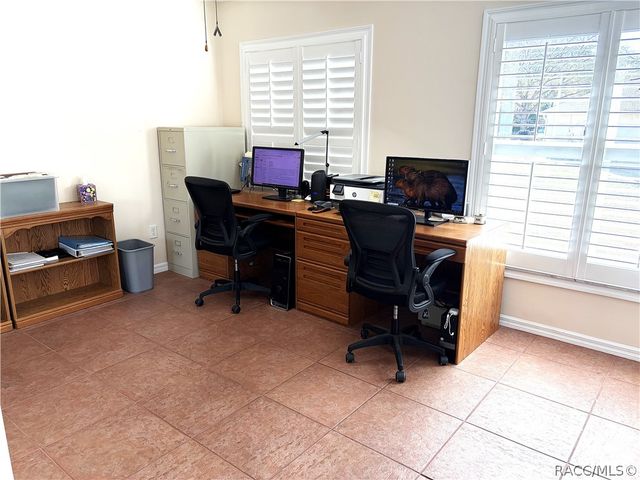 6410 W Cannondale Drive, Crystal River, FL 34429