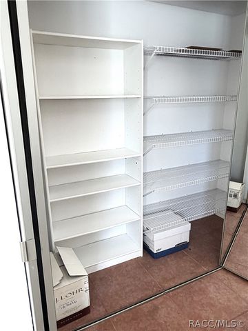 6410 W Cannondale Drive, Crystal River, FL 34429