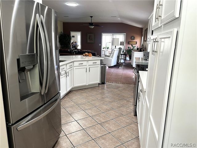 6410 W Cannondale Drive, Crystal River, FL 34429