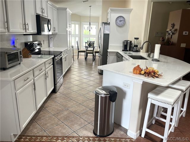 6410 W Cannondale Drive, Crystal River, FL 34429