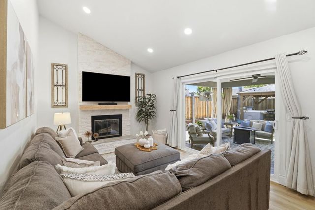 456 Crosslees Drive, San Jose, CA 95111