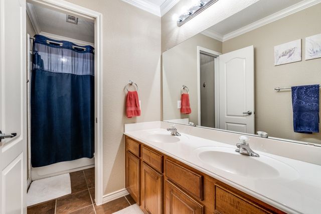 1124 Cotton Exchange Drive, Savannah, TX 76227