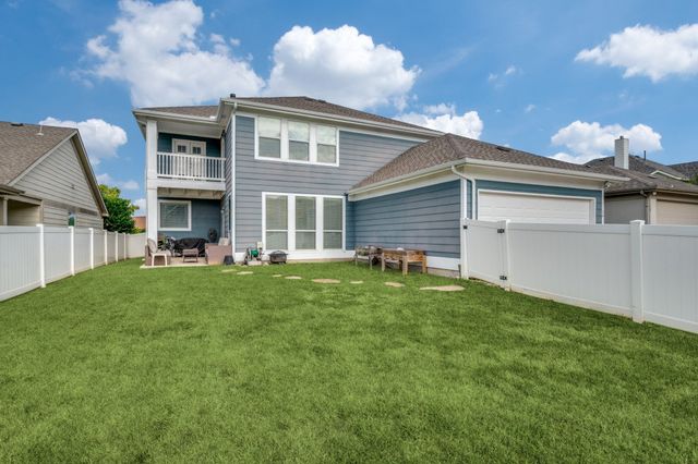 1124 Cotton Exchange Drive, Savannah, TX 76227