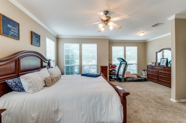 1124 Cotton Exchange Drive, Savannah, TX 76227