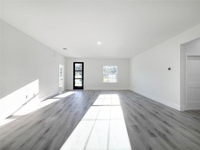 6367 N VARSITY AVENUE, Citrus Springs, FL 34434