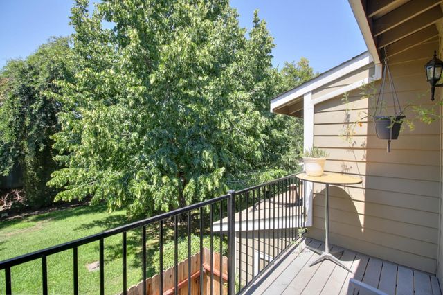 6114 Shadow Ln, Citrus Heights, CA 95621