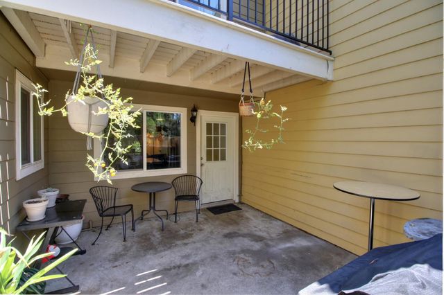 6114 Shadow Ln, Citrus Heights, CA 95621