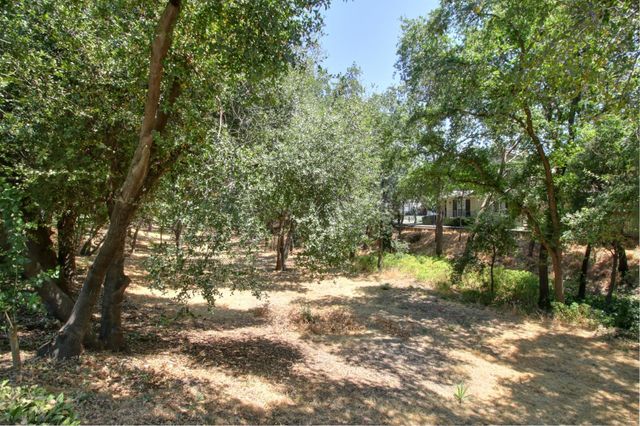 6114 Shadow Ln, Citrus Heights, CA 95621