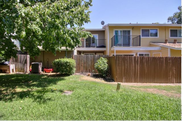 6114 Shadow Ln, Citrus Heights, CA 95621