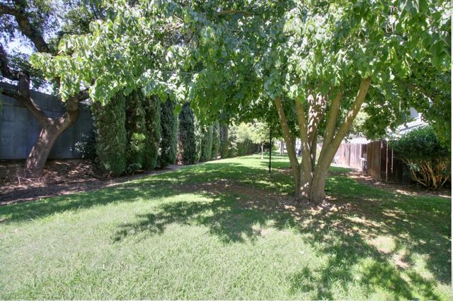 6114 Shadow Ln, Citrus Heights, CA 95621