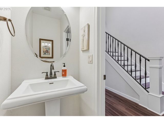 8607 Ne 28TH Way, Vancouver, WA 98662
