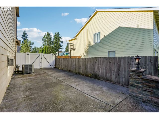 8607 Ne 28TH Way, Vancouver, WA 98662