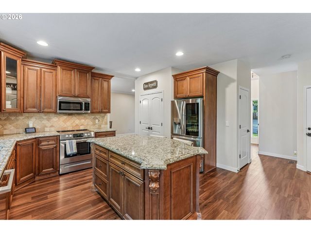 8607 Ne 28TH Way, Vancouver, WA 98662