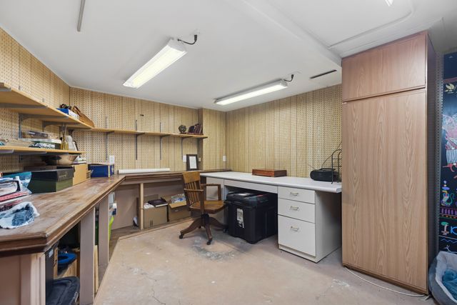 5747 N Sacramento Avenue, Chicago, IL 60659