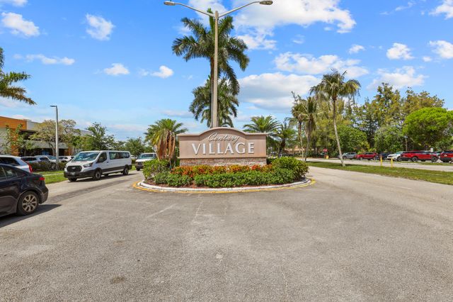 215 Sheffield I, West Palm Beach, FL 33417