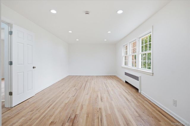 117 Robins Road 117, New Rochelle, NY 10801