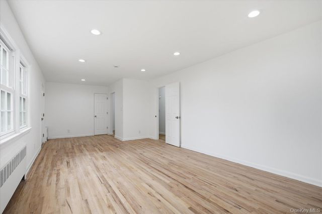 117 Robins Road 117, New Rochelle, NY 10801