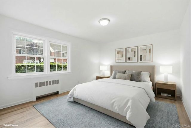 117 Robins Road 117, New Rochelle, NY 10801