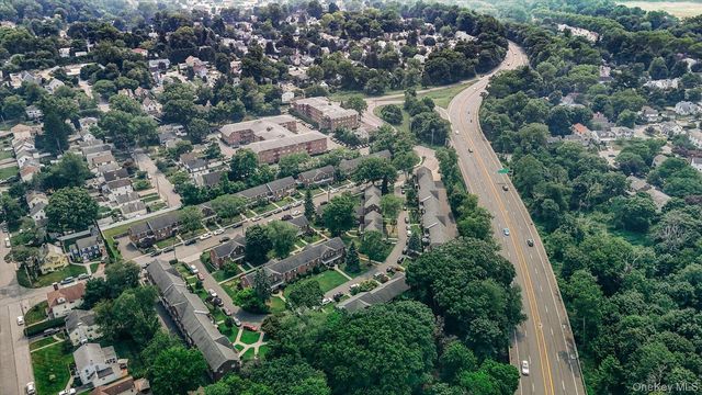 117 Robins Road 117, New Rochelle, NY 10801