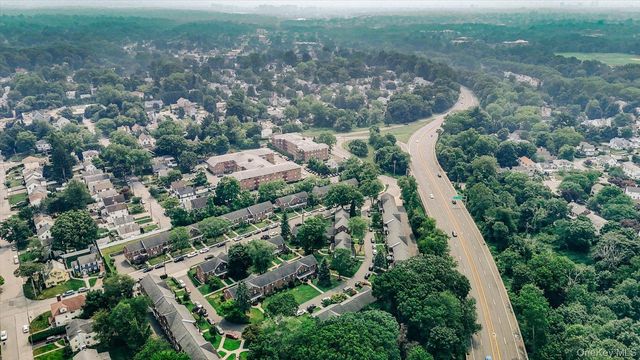117 Robins Road 117, New Rochelle, NY 10801
