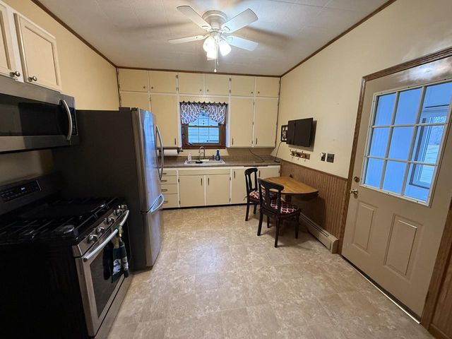 351 Randolph STREET, Mishicot, WI 54228