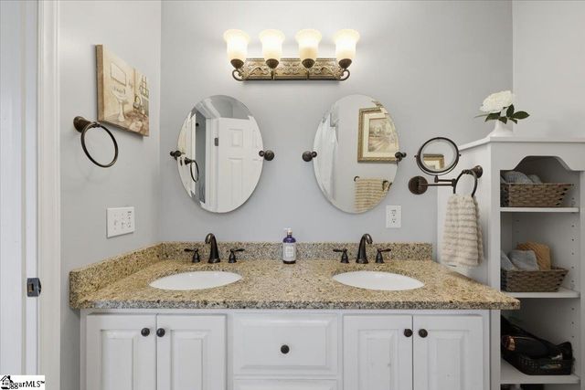 90 Southwood Drive, Greenville, SC 29605