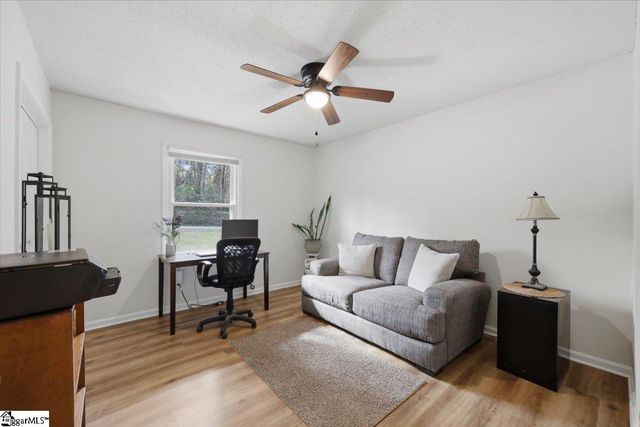 90 Southwood Drive, Greenville, SC 29605