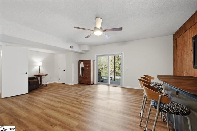 90 Southwood Drive, Greenville, SC 29605