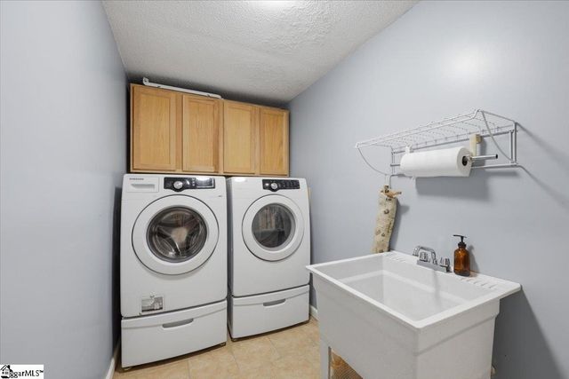 90 Southwood Drive, Greenville, SC 29605