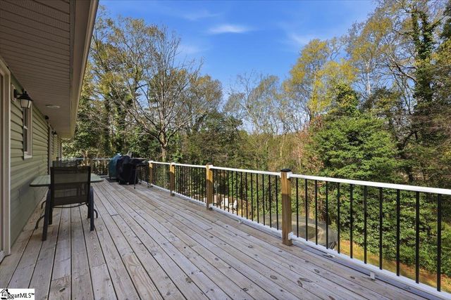 90 Southwood Drive, Greenville, SC 29605